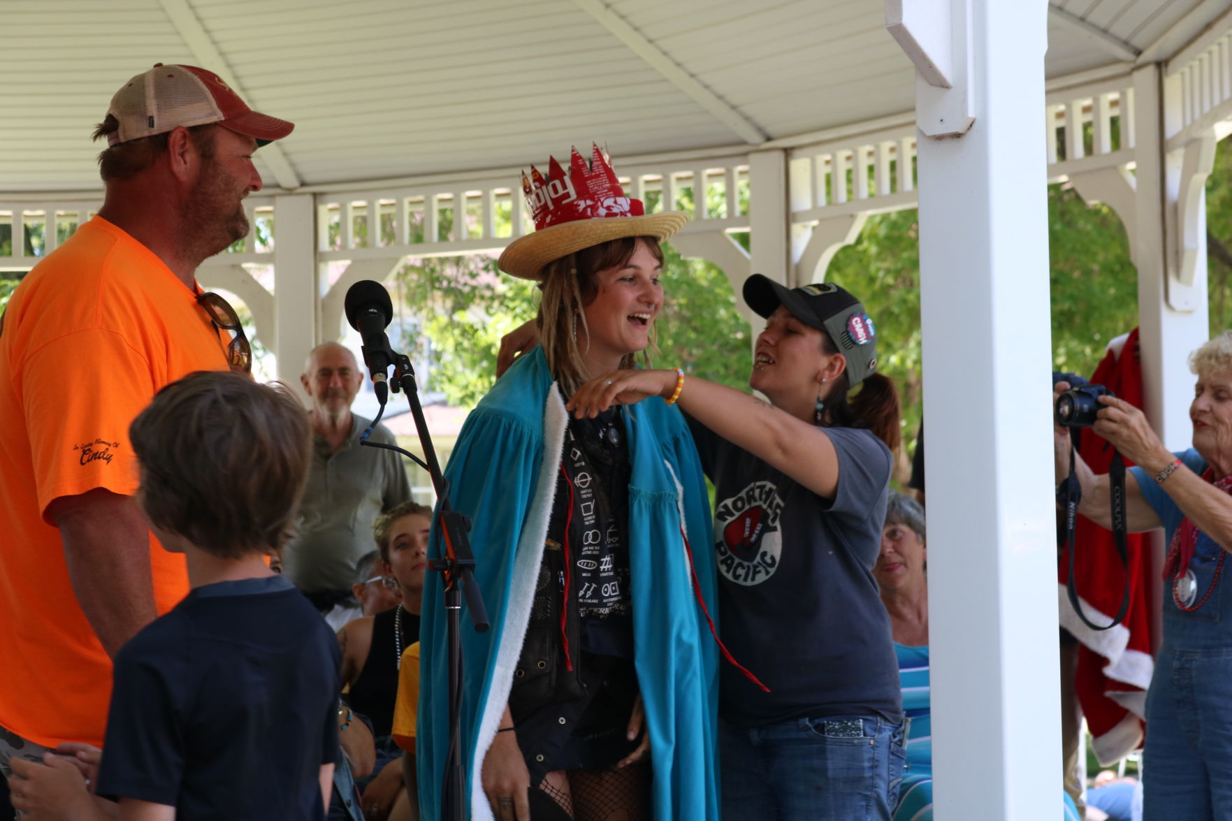 KQ Flux Crowned